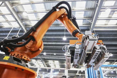 工业互联网发展 深化底层创新与自主数据服务，突破关键技术“卡脖子”困境